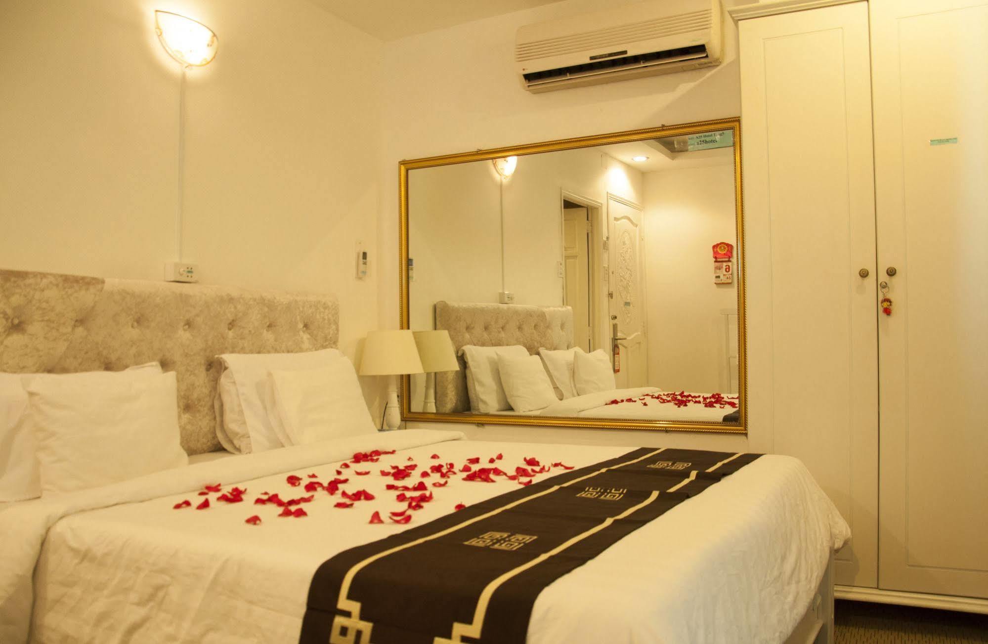 A25 Hotel - 274 De Tham Ho Chi Minh-staden Exteriör bild